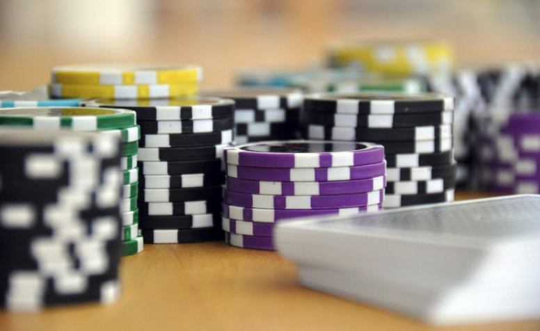 Ohio Casino Revenue Climbs as DeWine Pushes Back on Online Gambling Expansion